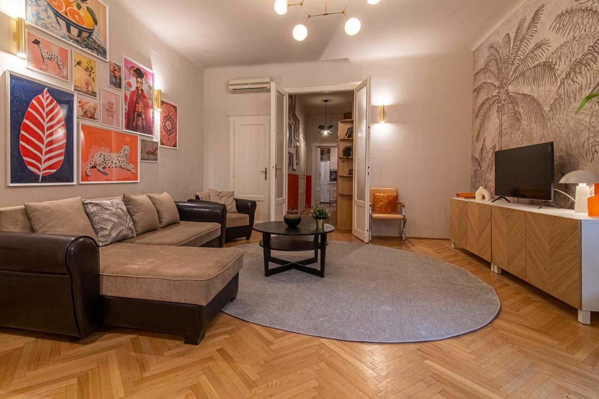 Be A Budapester ภายนอก รูปภาพ