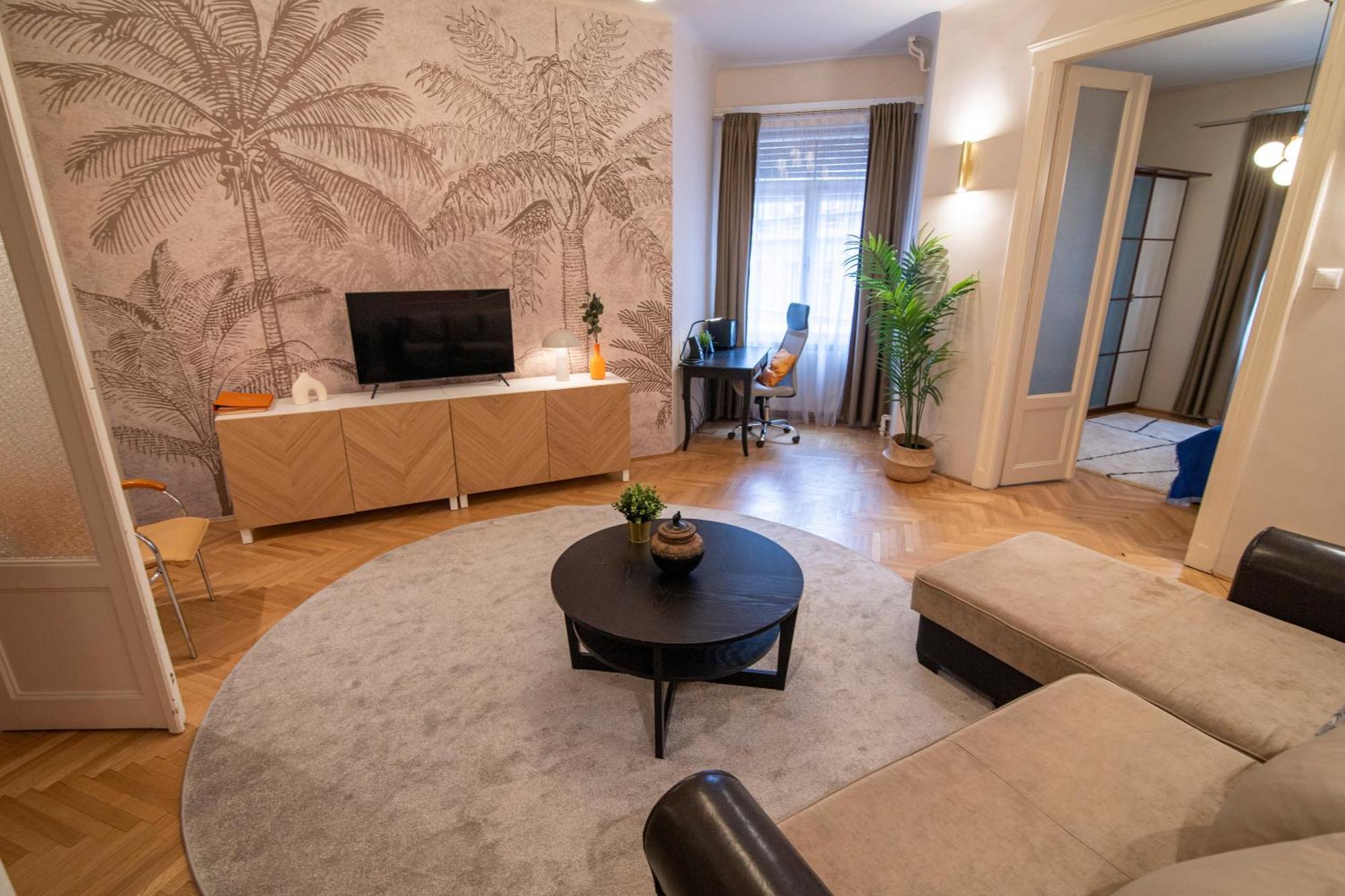 Be A Budapester ภายนอก รูปภาพ
